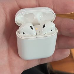 Apple AirPods Gen 2 