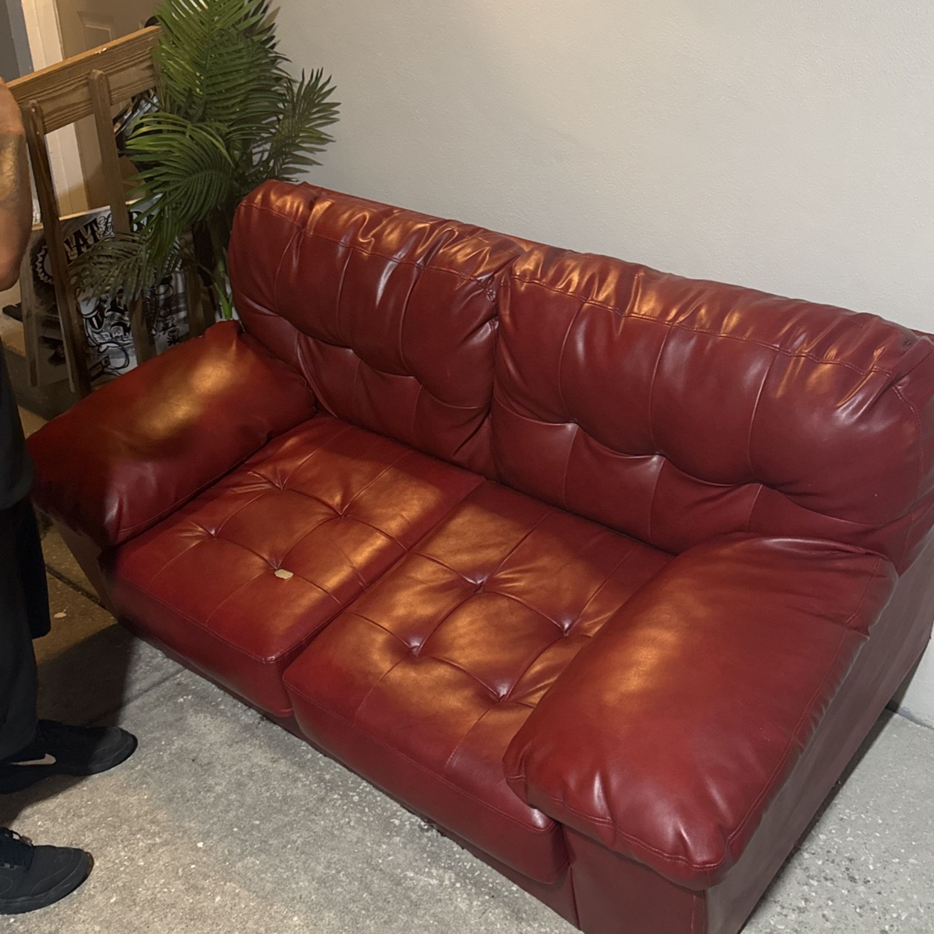 Loveseat, Red