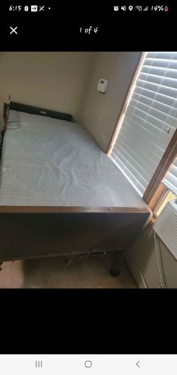 Medical/hospital bed with mattress