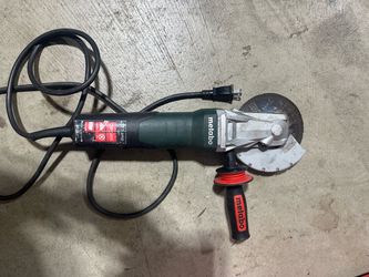 METABO WEPF 15-150 QUICK - 6" FLAT HEAD GRINDER, 13.5 AMP W/NON-LOCK PADDLE, ELECTRONICS