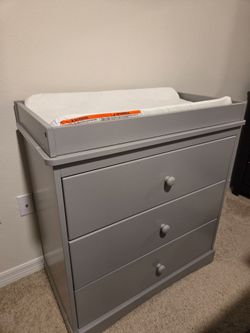 Delta Skylar 3 drawer dresser