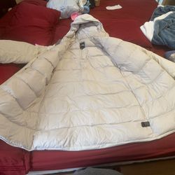 The North Face Women’s White Puffer Parka Jacket Size XL Hooded Winter Coat
