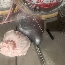 New Cream&Pink Cruiser Bike 