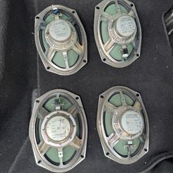 Stock Dodge Ram Speakers 2018-2019