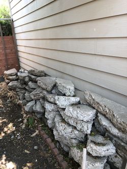 Concrete blocks (free)