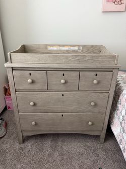 Dresser and crib with mattress