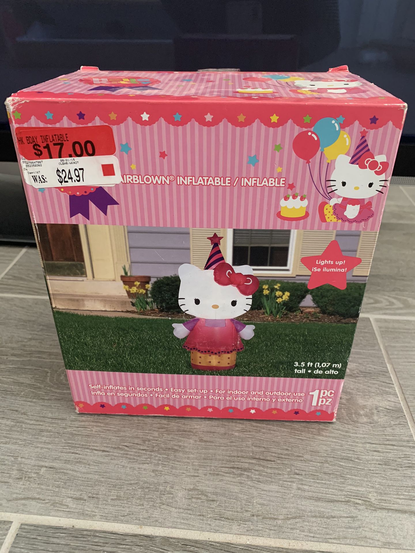 Hello Kitty Birthday Inflatable