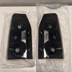 06-10 Jeep Commander Black Tail Lights