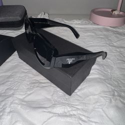 Prada Sunglasses Unisex 