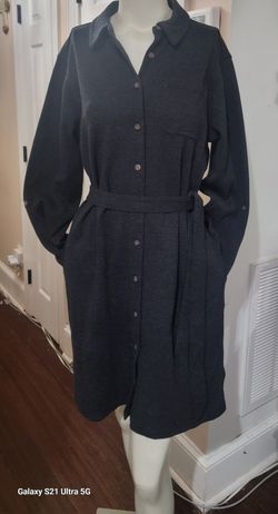DULUTH  SHIRT DRESS SIZE SMALL COLR GRAY