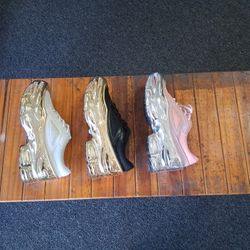 Size 6 High Platform Metallic Styled Sneakers