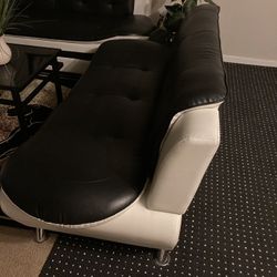 Halley Faux Black&white Leather Living Room 3 Piece Set