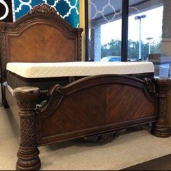  North Shore Dark Brown Panel Bedroom Set