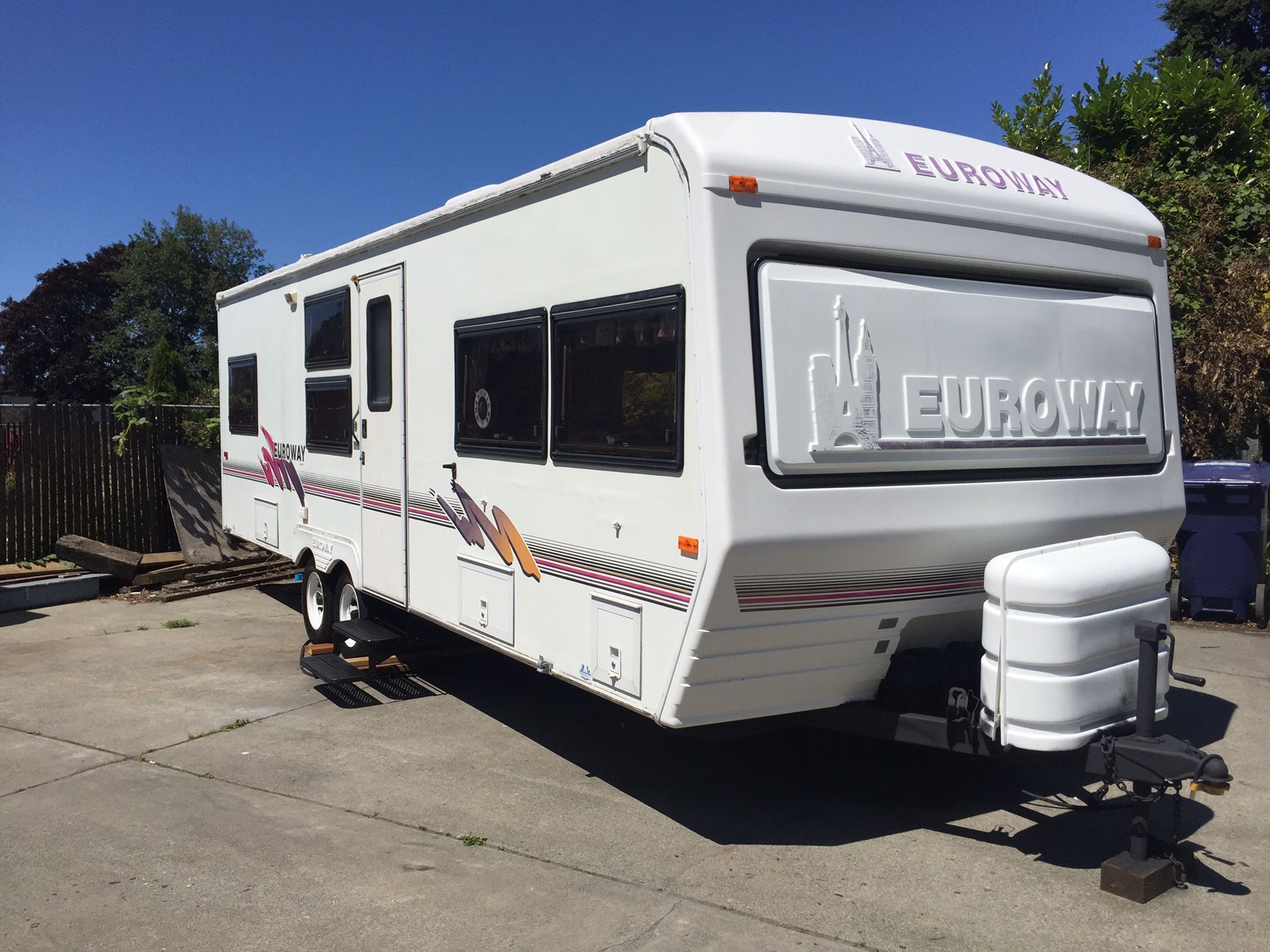 Very clean 1997 euroway travel trailer 34ft