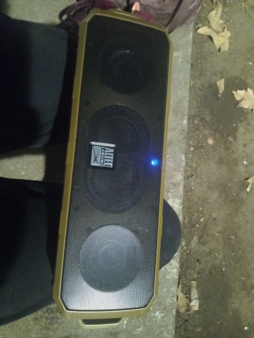 Altec Lansing FURY XXL BLUETOOTH SPEAKER