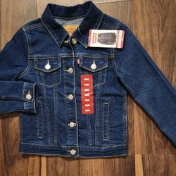 NWT Girls Sz 8 Levi's Denim Jacket in Perfect Condition