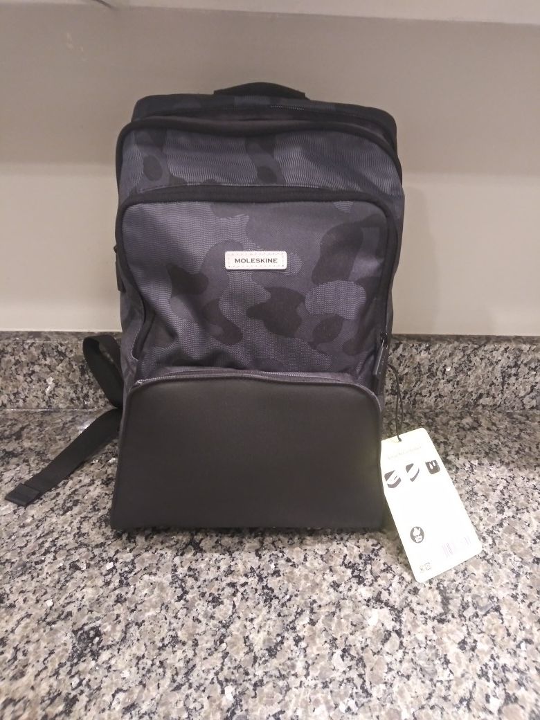 MOLESKINE Nomad collection Backpack