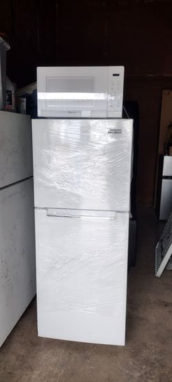Good condition combo microwave and fridge