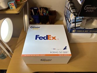 GeminiJets Gemini200 FedEx B767-300F Scale1:200