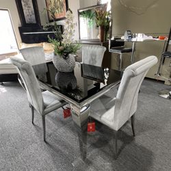 5 Pc Dining Table 