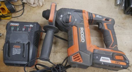 RIDGID R86711 HAMMER DRILL WITH R840086 BATTERY & R86092 CHARGER F(contact info removed)1