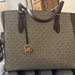 MK Purse With Matching Wallet