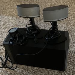 Bose Companion 5 Multimedia Speaker System.