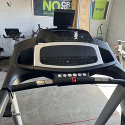 Treadmill 