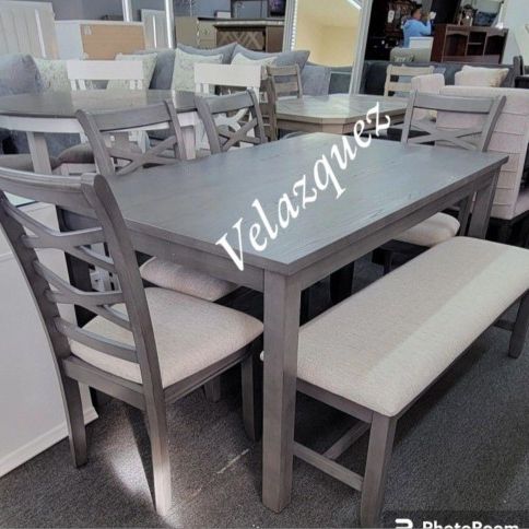 ✅️6 pcs gray finish wood dining table set, padded seat chairs and bench .
