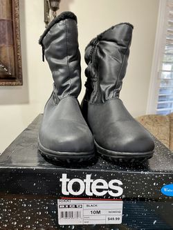 Women’s Black Waterproof Snow Boot Size 10