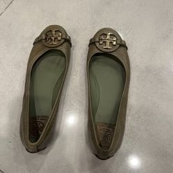 Tory Burch Flats 8.5