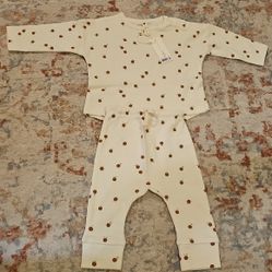 Baby Clothes QUINCY MAE  Very Comfy