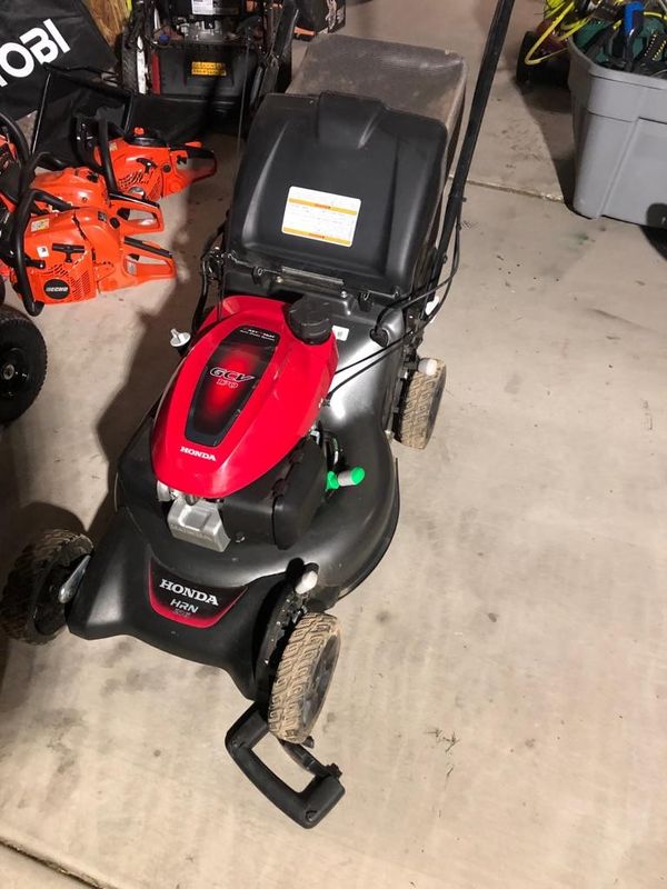 HONDA HRN 216 GAS LAWN MOWER for Sale in Phoenix, AZ OfferUp
