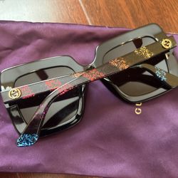 Women’s Gucci Sun glasses 