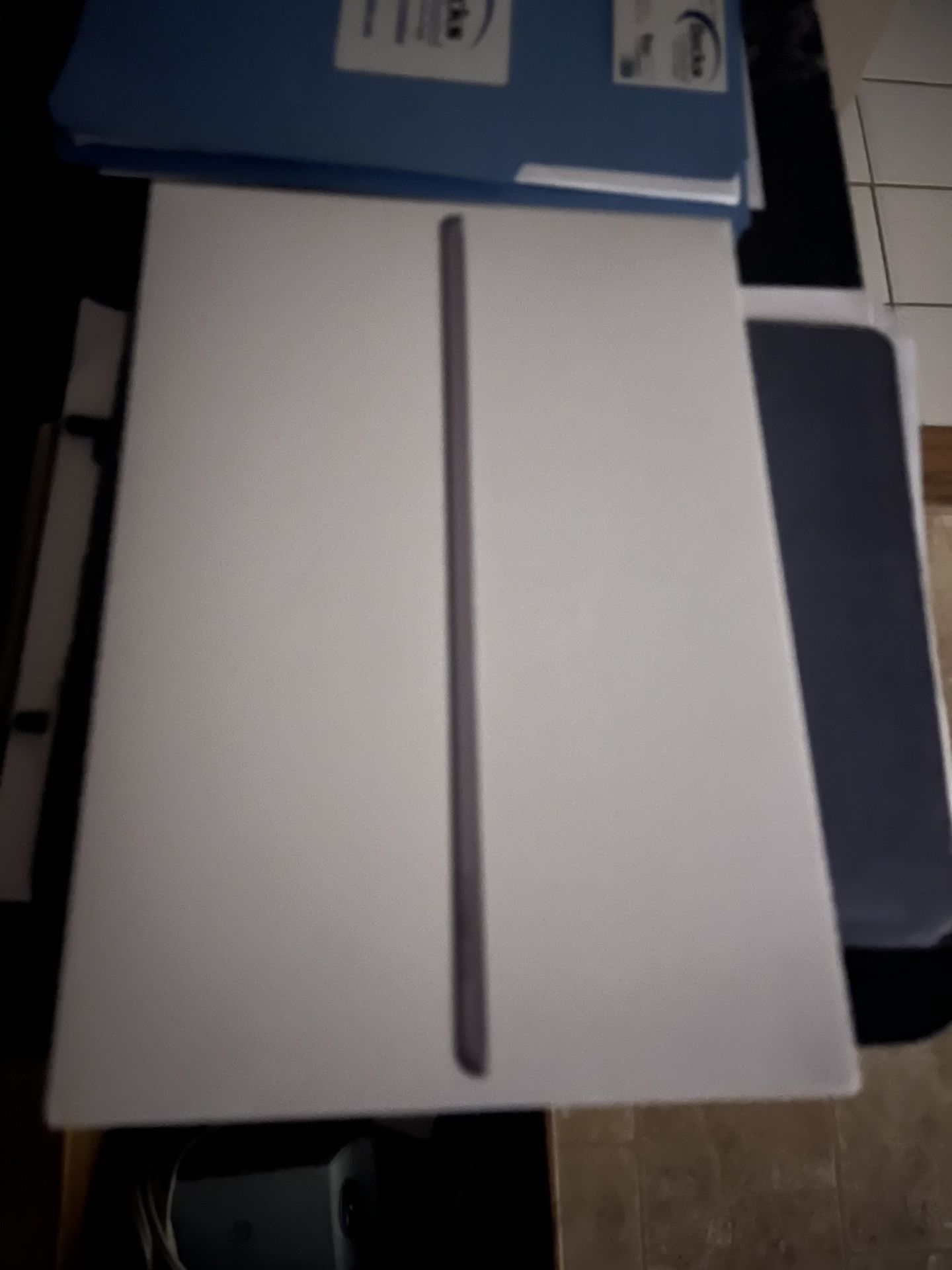 Not for sale Stolen iPad ninth generation 64 GB space gray Wi-Fi, and cellular cell phone company is Verizon