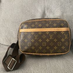 Louis Vuitton Reporter PM Crossbody Messenger Bag Monogram Canvas
