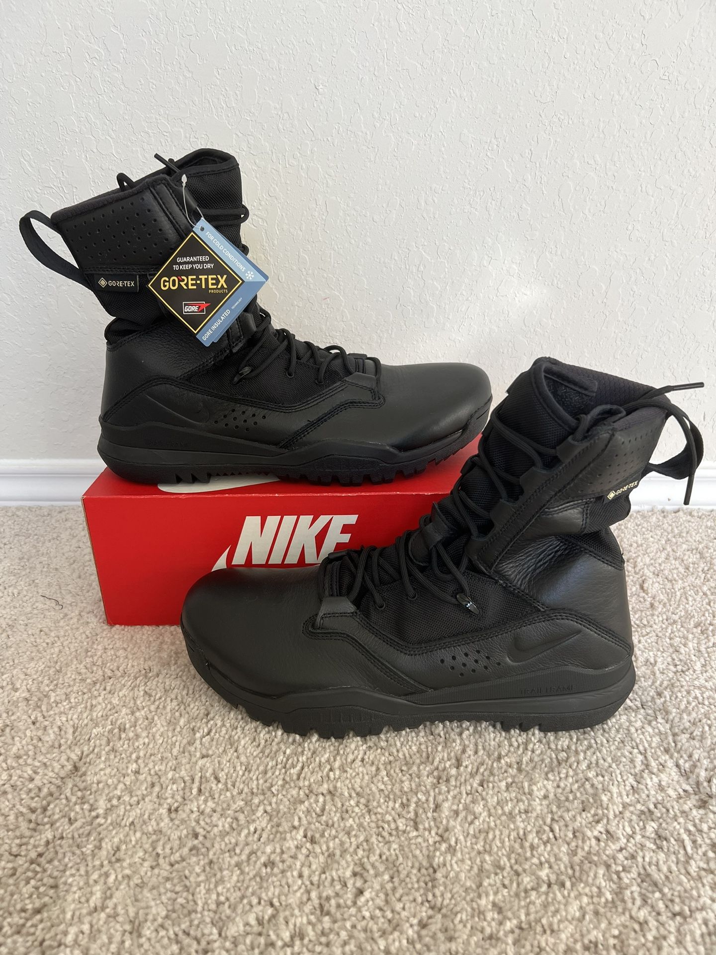 Nike SFB Field 2 8" GORE-TEX Tactical Military Boot
