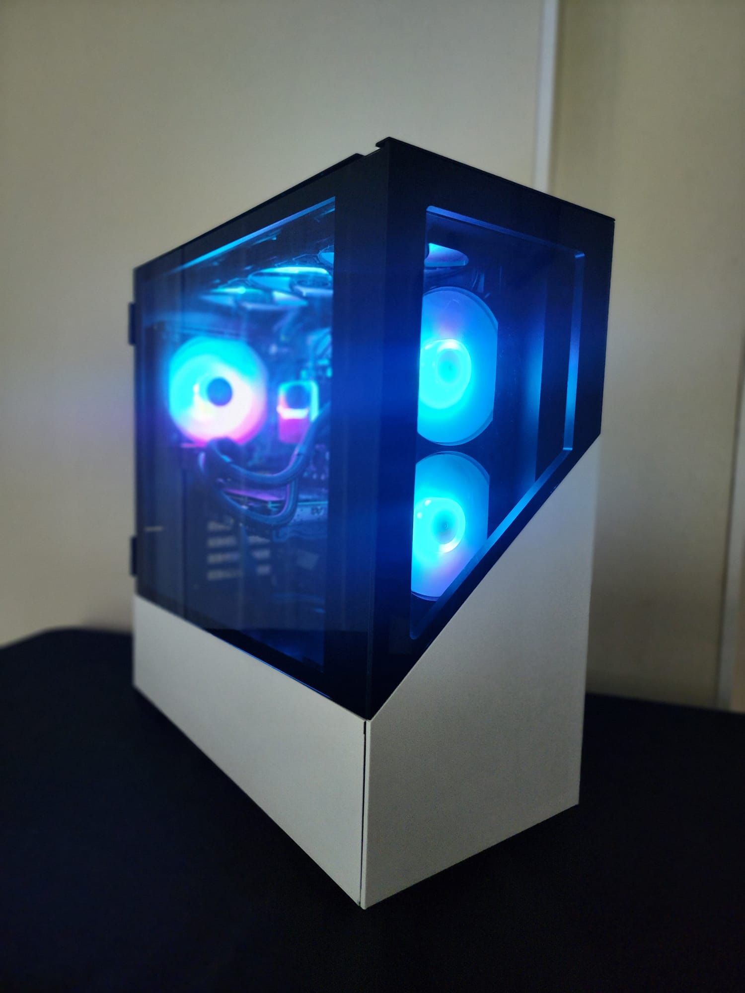 🚀 Outstanding Gaming PC Bundle - Ryzen 5 5600X, RTX 3060, 32Gb RAM, 1Tb NVMe, Liquid Cooled