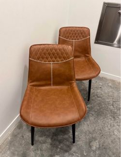 2 Linon leather chairs like new