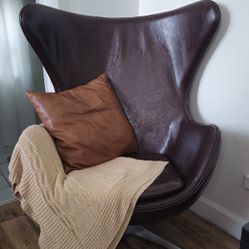 Egg Chair 
