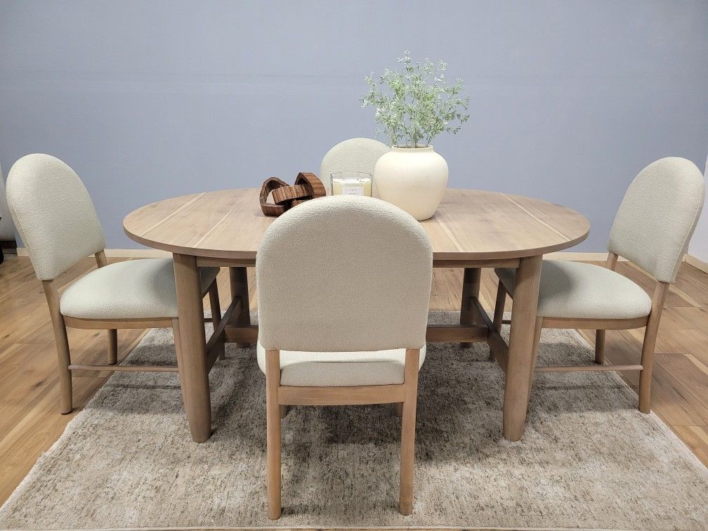 5 PC Dining Table Set With Extendable Leaf