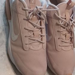 Woman Airmax Interlock