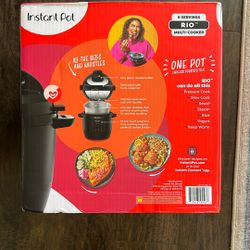 Instant pot 6QT (Never Been Opened)