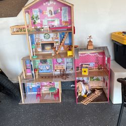 Doll house