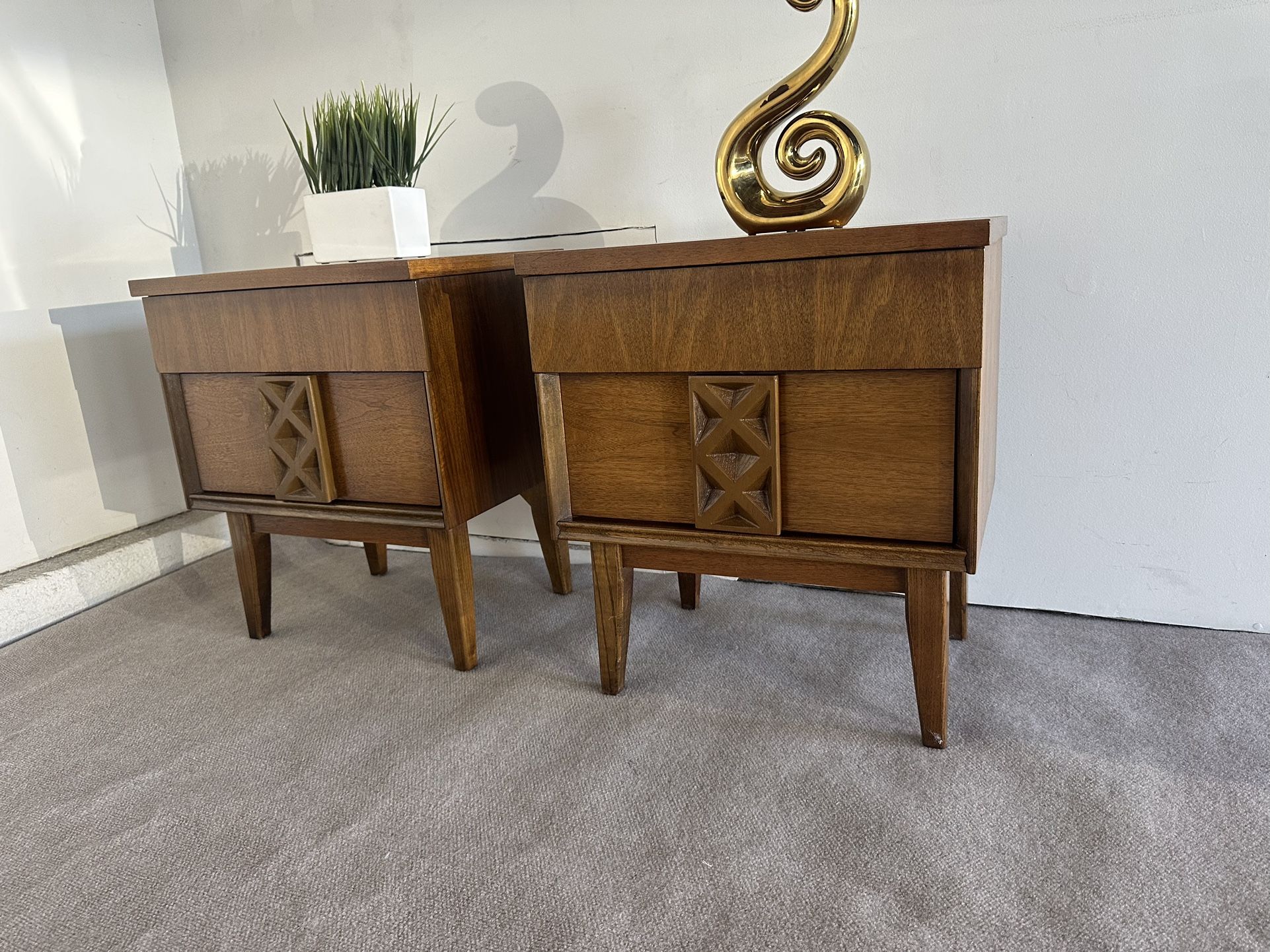 MID CENTURY Nightstands Pair