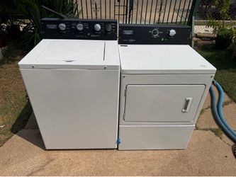 Maytag comercial washer and dryer electric matching set