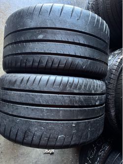 Pair of 295 30 20 Michelin Pilot sport cup 2 tires