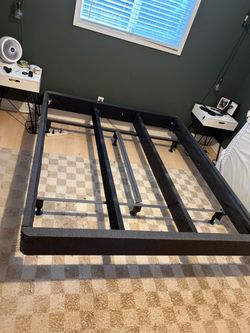 California King platform bed frame