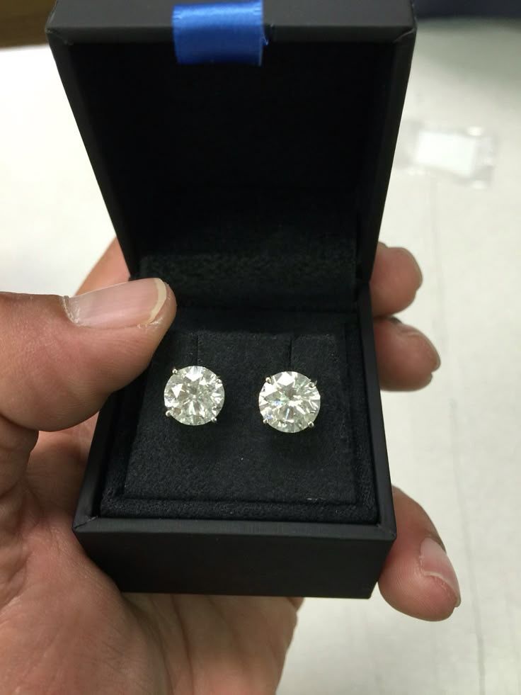 VVS Moissanite earrings 8mm