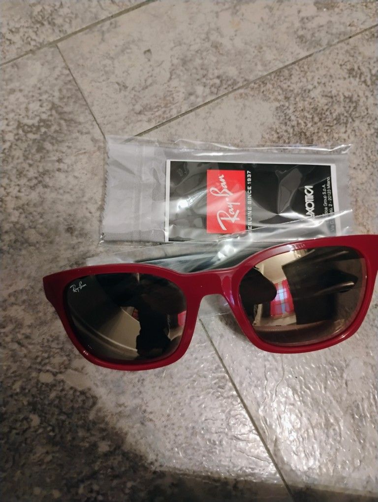 Ray-Ban Sunglasses